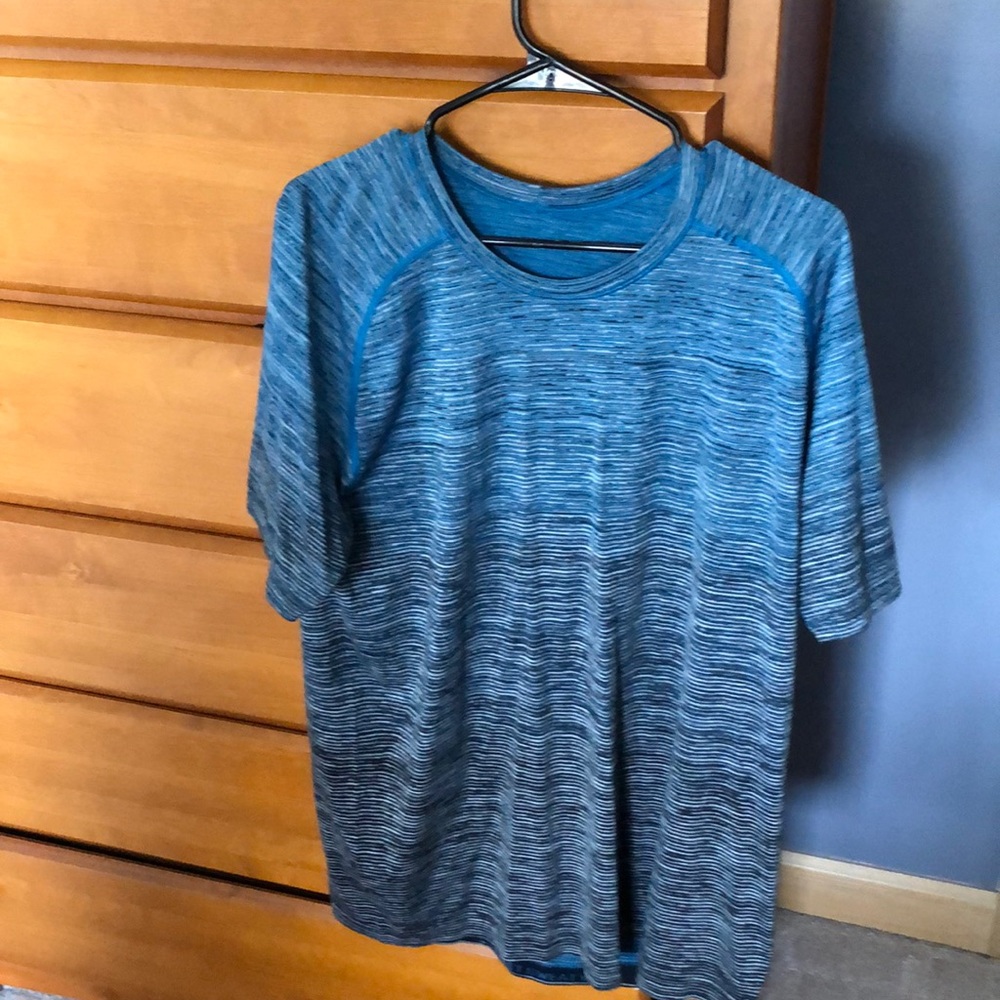 Lululemon shirt